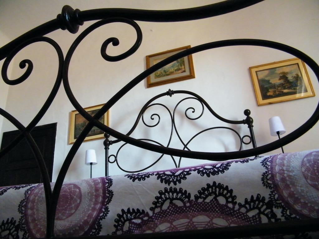 B&B Il Glicine Montefollonico Номер фото